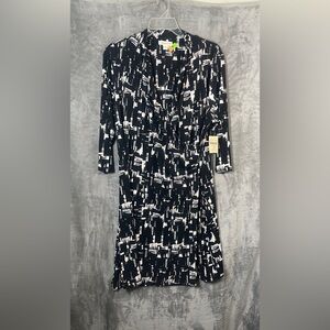 Women’s black/white dress